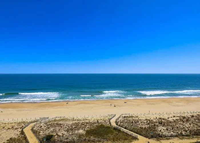 Ocean Block With A Balcony Side Ocean View Ac Wifi & Shared Pool Holiday home