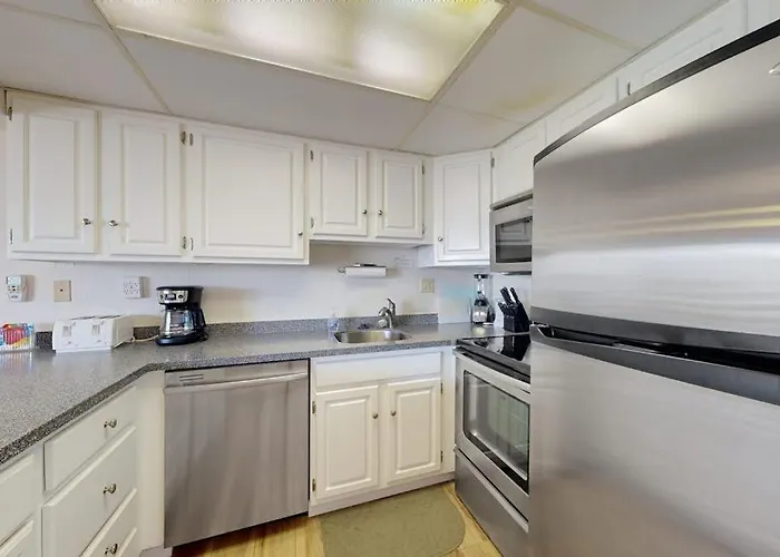 Holiday home Ocean Block With A Balcony Side Ocean View Ac Wifi & Shared Pool *