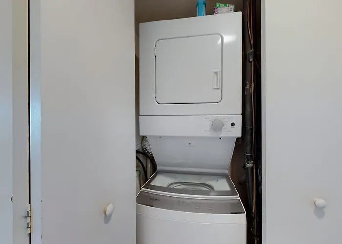 Holiday home Ocean Block With A Balcony Side Ocean View Ac Wifi & Shared Pool
